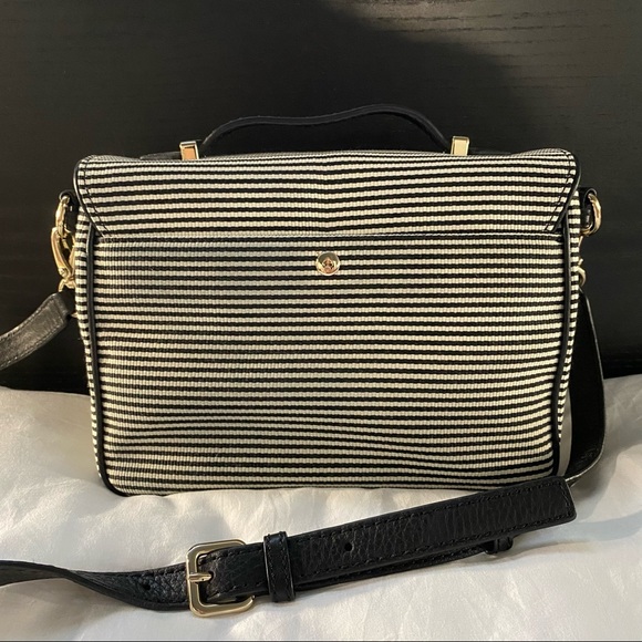 Kate Spade ♠️ bag (barely used!!! 😍) - Picture 3 of 4